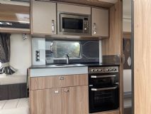 2016 SWIFT CONQUEROR 589 4.jpg